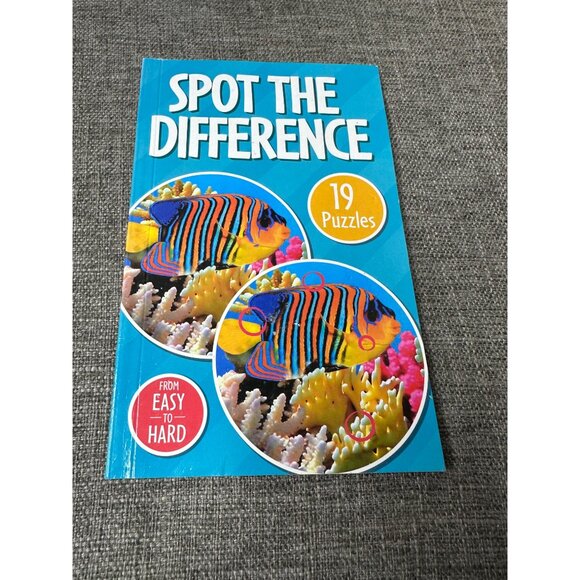 Scratch & Sparkle Mermaids Activity Book & Spot The Difference Puzzle Books Set - Picture 2 of 7